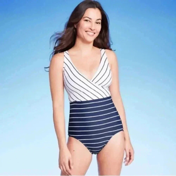 Kona Sol NWT Women’s Swimsuit - Medium - Picture 1 of 7